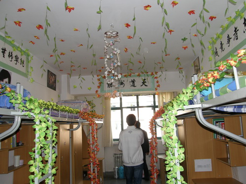 材料學院舉辦“我的宿舍我的家園”宿舍創意及設計大賽