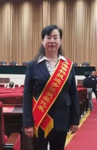 王秀麗：將創(chuàng)新與真知融入課堂