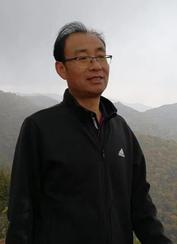 教學名師 | 何繼愛 ：耕耘教壇 傳承育人使命