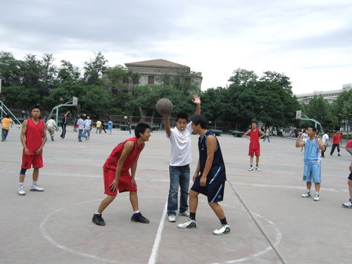 材料學院畢業生離校系列活動之教師聯誼籃球賽