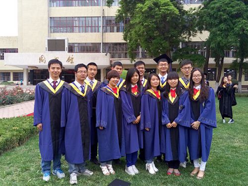 我們畢業(yè)啦