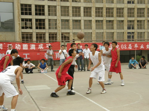 材料學院舉辦畢業生籃球賽