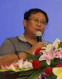 葉進：業精于勤 行成于思