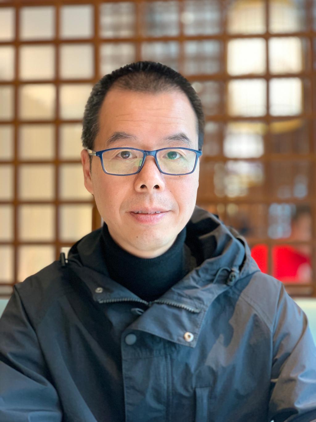 【2024師德標(biāo)兵候選人風(fēng)采】設(shè)計藝術(shù)學(xué)院：劉奔騰