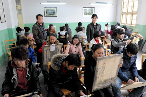 我校舉行2010年藝術(shù)類(lèi)招生專(zhuān)業(yè)課考試