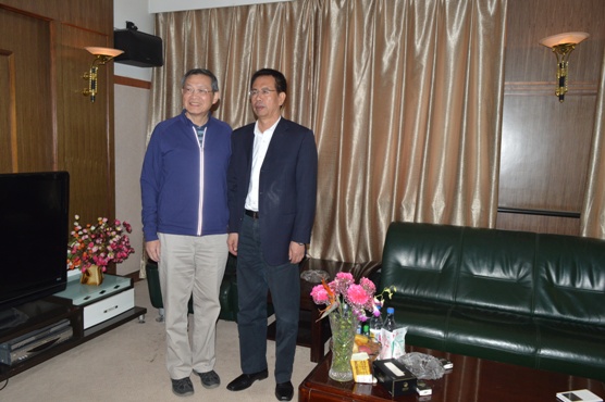 十七載“鎮(zhèn)泰”情 助學(xué)子愛隨行